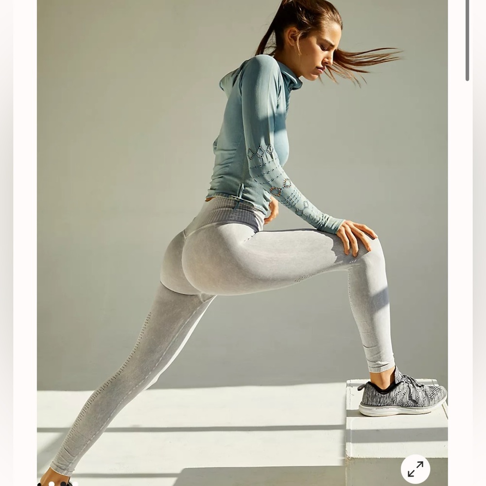 Free People NWOT Good Karma Leggings in Ice Grey, XS/S